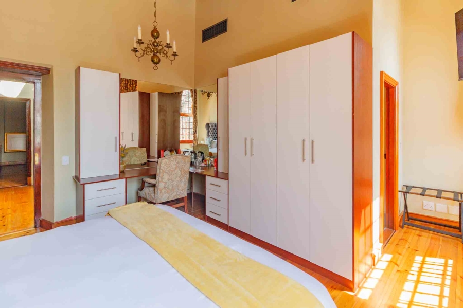 7 Bedroom Property for Sale in Bo Kaap Western Cape